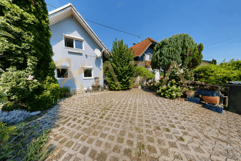 Vorderansicht Haus 